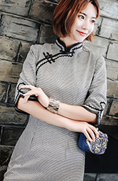 Half Sleeve Grid Midi Qipao / Cheongsam Dress