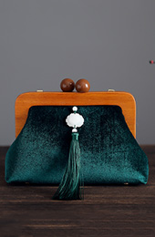 Green Velvet Chain Wood Handle Clutch Bag