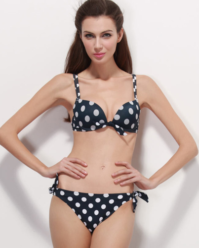 Push-up Bikini Top & Low-rise Bottom Push-up Bikini Top & Low-rise Bottom