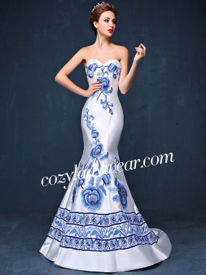 Custom Tailored Embroidered Sweetheart Qipao / Cheongsam Dress with Train