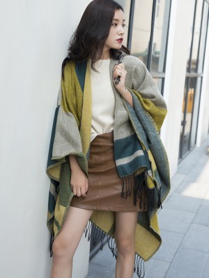 Colorblock Plaid Wrap Scarf with Tassel