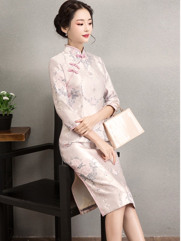 Pink Embroidered Midi Qipao / Cheongsam Dress for Winter