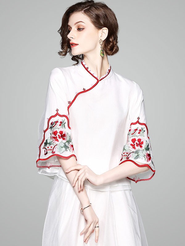 Embroidered Qipao / Cheongsam Bell Sleeve Blouse in Organza - CozyLadyWear