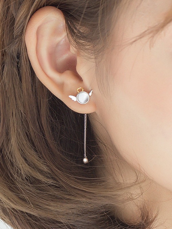 Angle Silver Chain Pearl Stud Earring