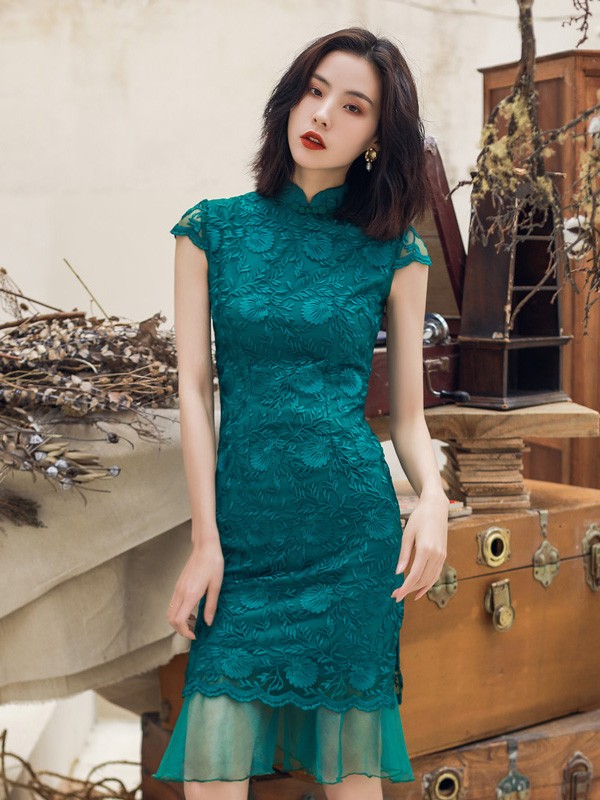 Green Lace Qipao / Cheongsam Party Dress with Peplum Hem Green Lace Qipao / Cheongsam Party Dress with Peplum Hem