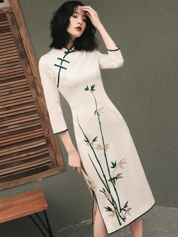 Embroidered Bamboo White Midi Cheongsam / Qipao Dress