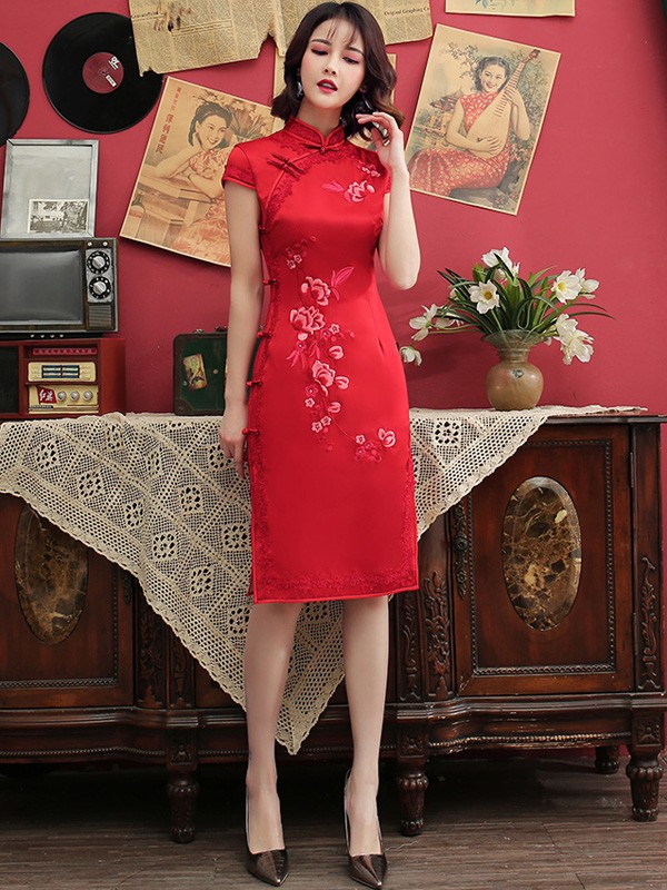 Red Embroidered Mid Qipao Cheongsam Dress With Lace Trim Cozyladywear