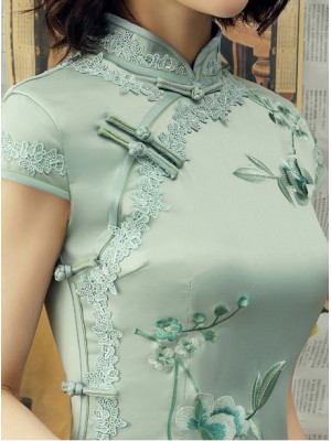 Green Embroidered Mid Qipao / Cheongsam Dress with Lace Trim