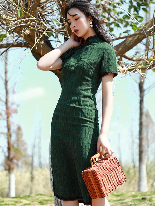 Green Linen Mid Cheongsam / Qipao Dress