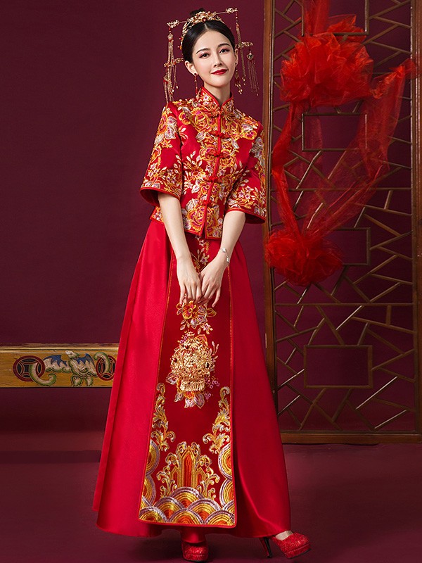 Red Embroidered Chinese Wedding Qun Kwa Xiu He Fu