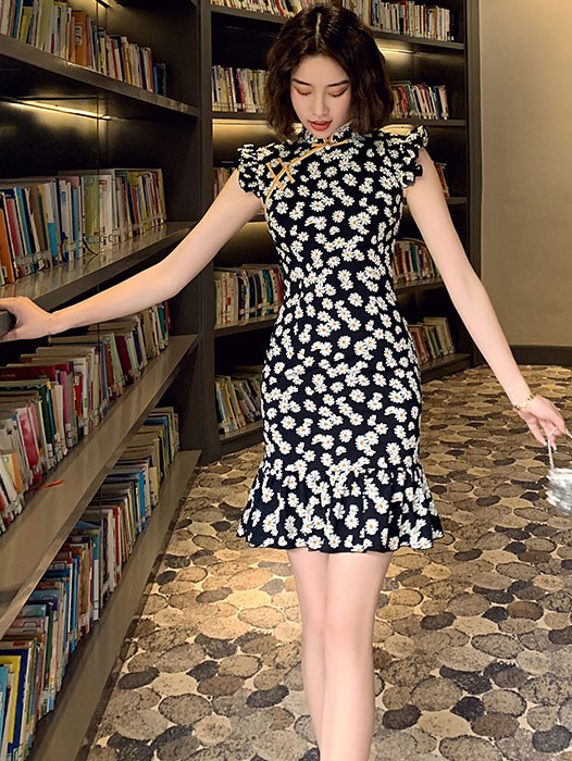 Daisy Print Frill Hem Qipao / Cheongsam Dress Daisy Print Frill Hem Qipao / Cheongsam Dress
