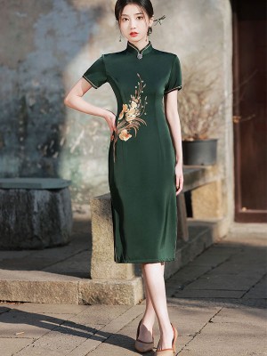 Green Red Mothers Embroidered Mid Qipao / Cheongsam Dress