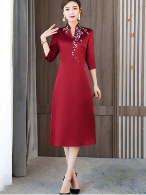 Burgundy Mothers Embroidered V-Neck Qipao / Cheongsam Dress