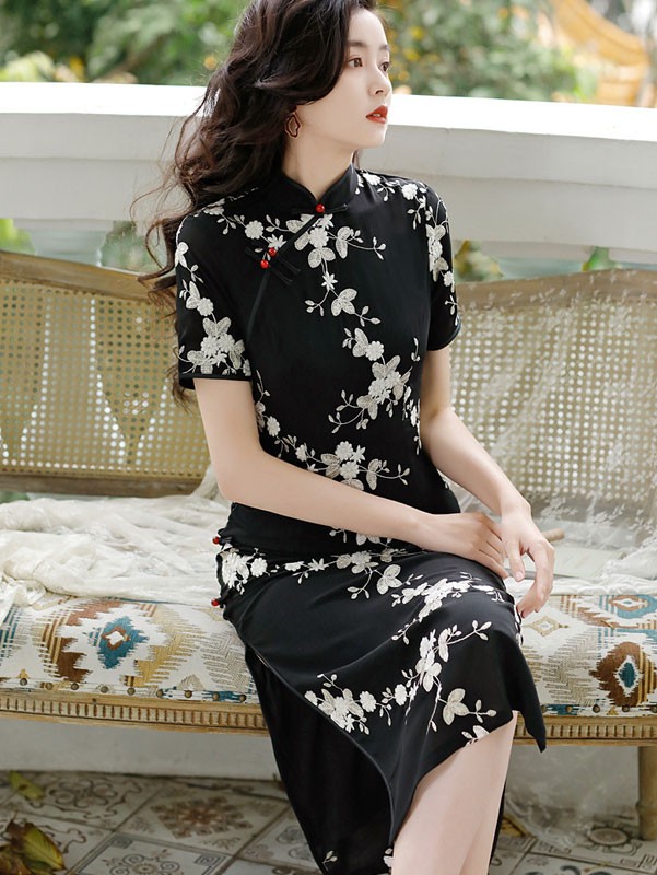 2023 Black Embroidered Floral Qipao Cheongsam Dress