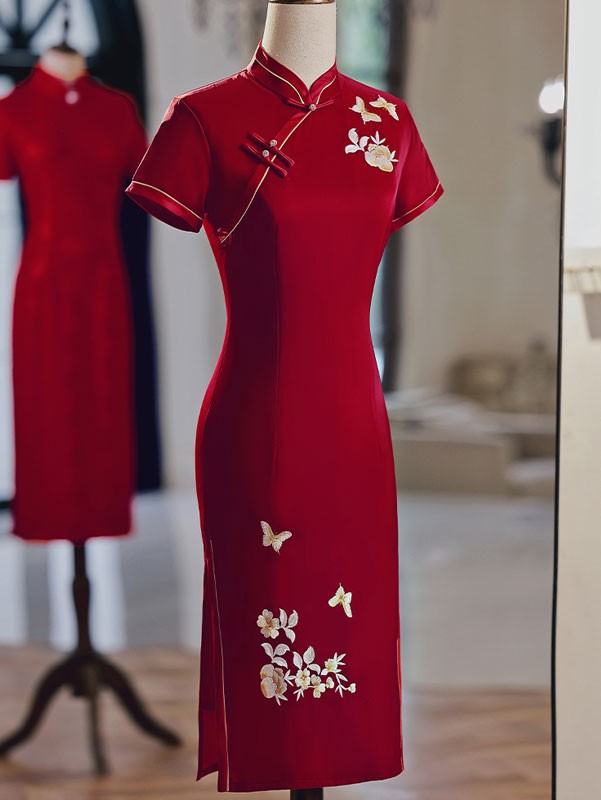 Bridal Mothers Red Embroidered Mid Qipao / Cheongsam Dress