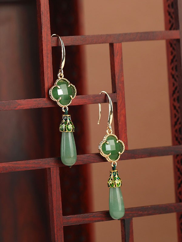 Green Jade Drop Dangle Clip On Earrings