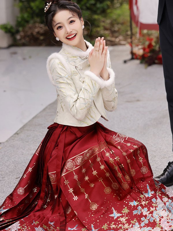 Winter Traditional Chinese Wedding Bride Floral Xiuhe Hanfu Outfit