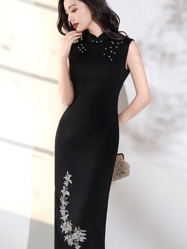 Black Embroidered Floral Cheongsam Qipao Dress