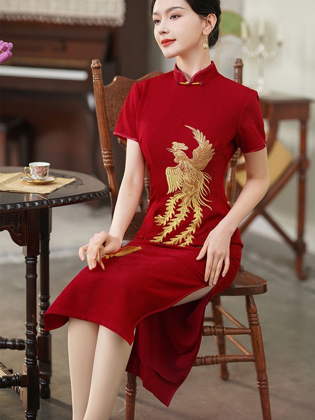Red Embroidered Phoenix Wedding Cheongsam Qipao Dress
