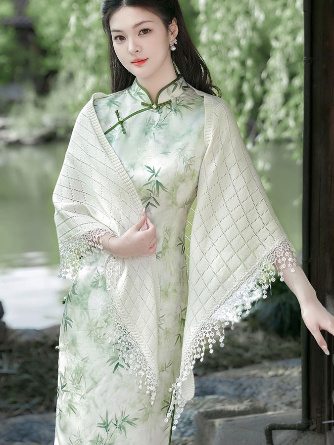 White Knit Cheongsam Wrap Shawl
