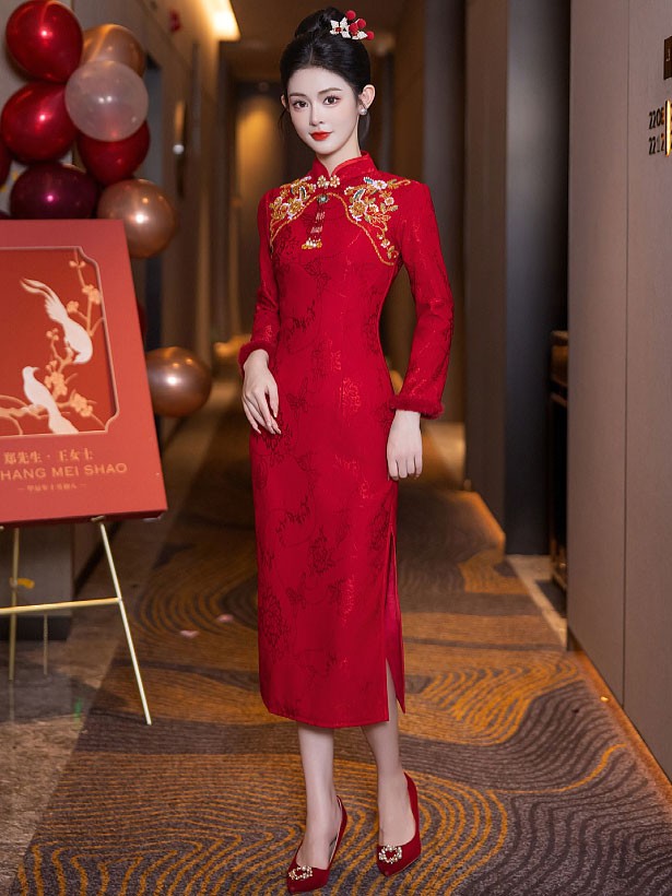 Red Fleece Long Sleeve Wedding Bridal Cheongsam Qipao Dress Red Fleece Long Sleeve Wedding Bridal Cheongsam Qipao Dress