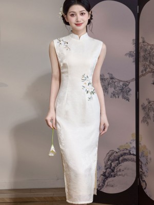 White Embroidered Sleeveless Cheongsam Qipao Dress