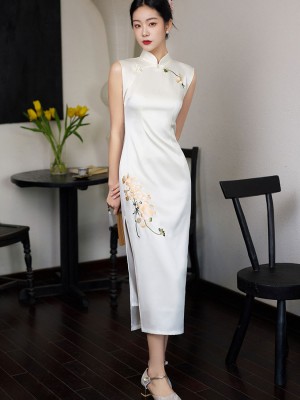 White Embroidered Floral Long Cheongsam Qipao Dress
