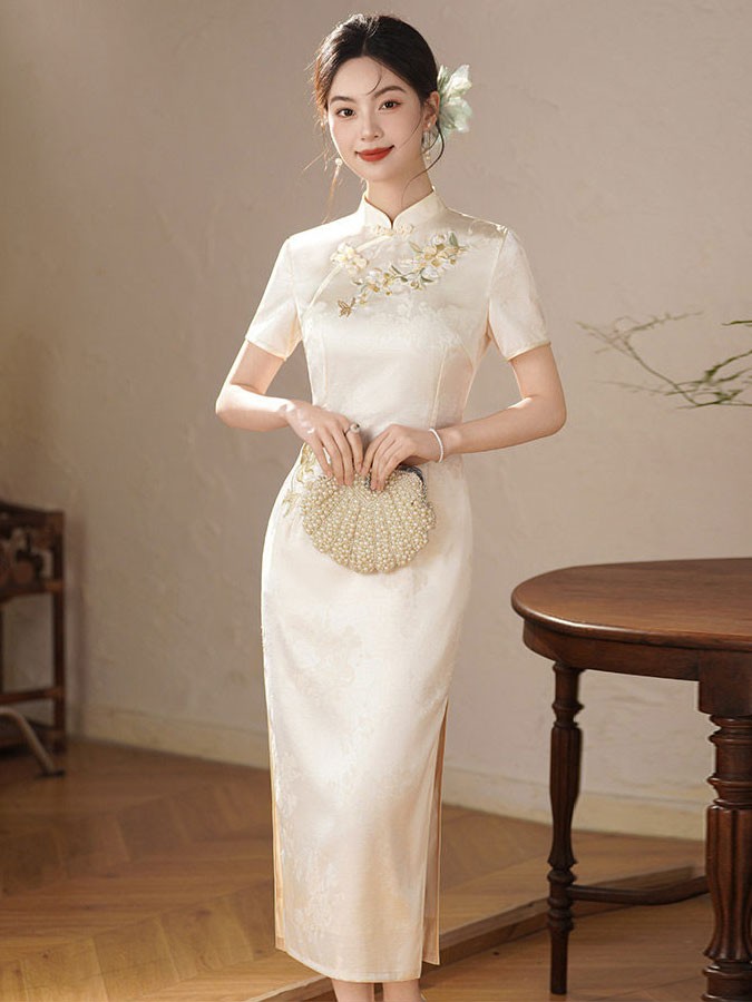 Pink White Floral Embroidered Maxi Cheongsam Qipao Dress Pink White Floral Embroidered Maxi Cheongsam Qipao Dress