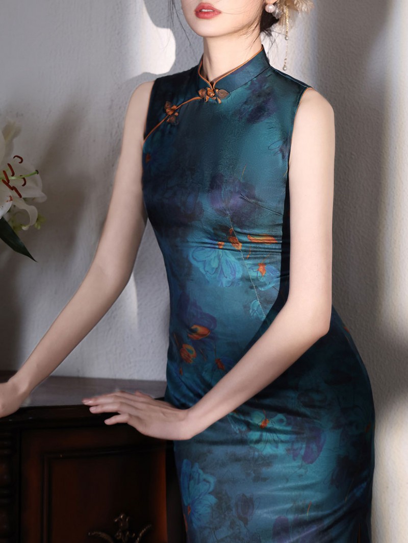 Blue Floral Sleeveless Long Cheongsam Qipao Dress Blue Floral Sleeveless Long Cheongsam Qipao Dress