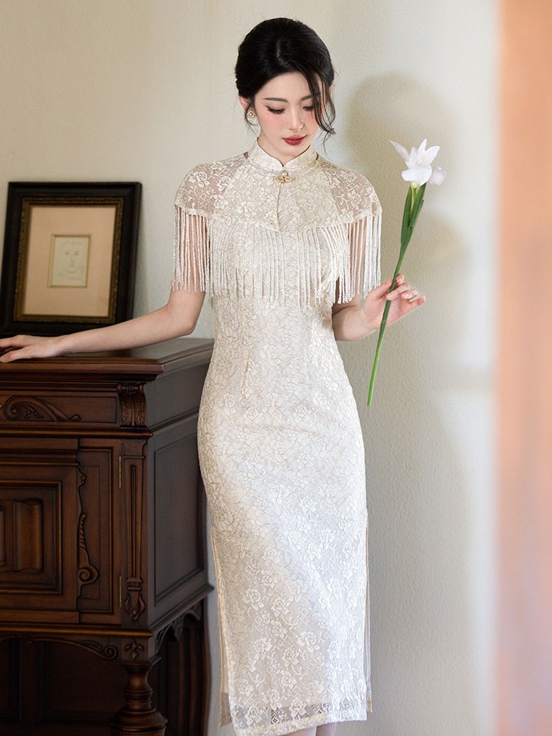 White Halter Lace Wedding Cheongsam Qipao Dress with Shawl White Halter Lace Wedding Cheongsam Qipao Dress with Shawl