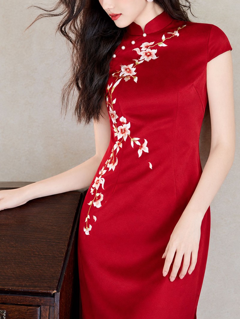 Red Embroidered Wedding Bridal Midi Cheongsam Qipao Dress Red Embroidered Wedding Bridal Midi Cheongsam Qipao Dress