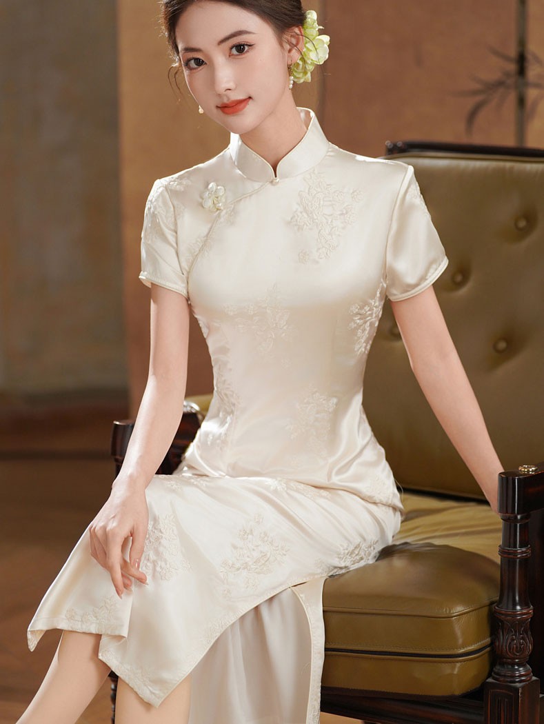 White Embroidered Satin Long Cheongsam Qipao Dress White Embroidered Satin Long Cheongsam Qipao Dress