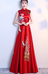 Red Embroidered Maternity Brides Qipao / Cheongsam Wedding Gown