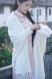 White Faux Fur Cheongsam Cape Shawl Coat