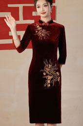 Red Velvet Mothers Embroidered Wedding Cheongsam Qipao Dress