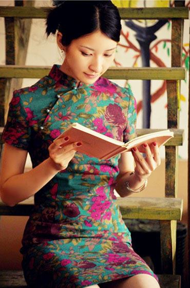 Green Floral Cheongsam / Chinese Qipao Dress Green Floral Cheongsam / Chinese Qipao Dress