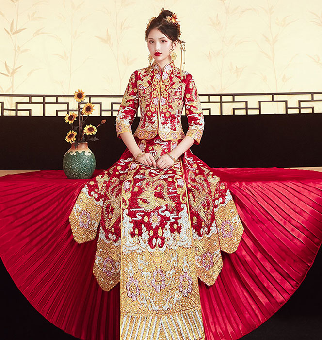 Embroidered Dragon Phoenix Wedding Bride Qun Kwa Xiu He